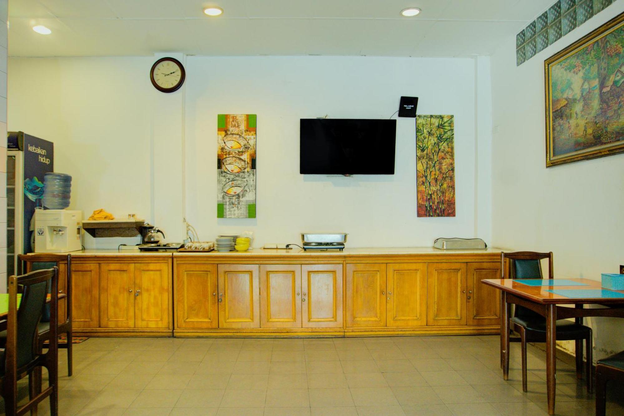 Townhouse Oak Palembang Near Jembatan Ampera Formerly Azzura Hotel Eksteriør billede