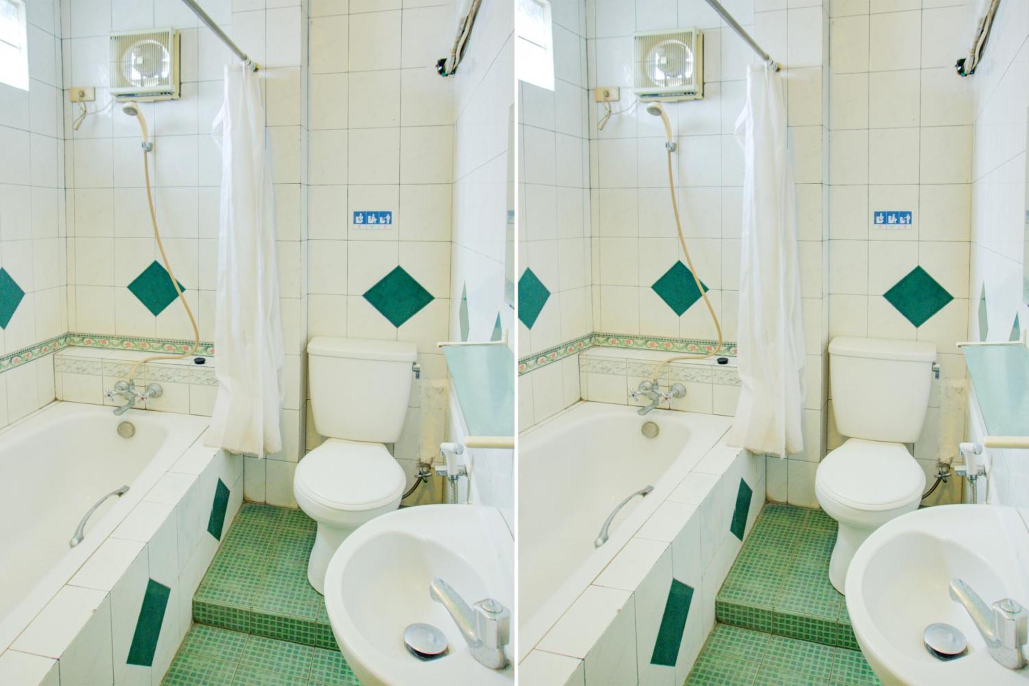 Townhouse Oak Palembang Near Jembatan Ampera Formerly Azzura Hotel Eksteriør billede